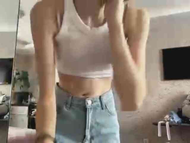 Modèle: SofiaTanna