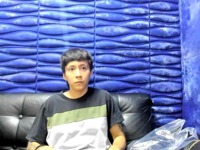 juandiego420 Live Webcam on BongaCams