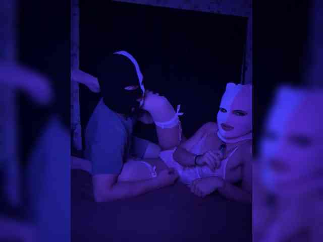 Nik-Luna Sex Cam Show