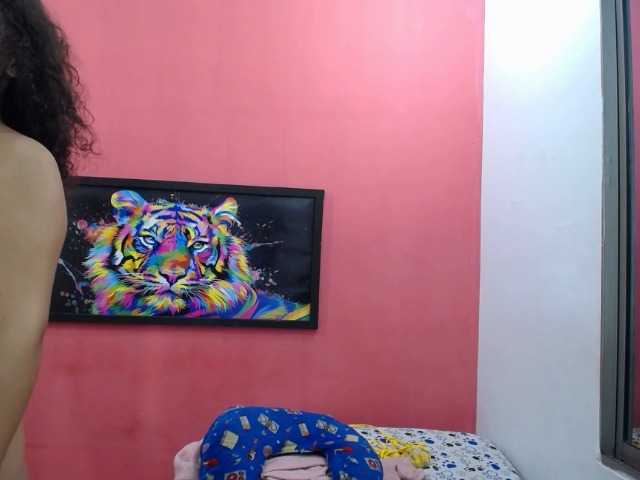 latinosninfomanos live cam on BongaCams