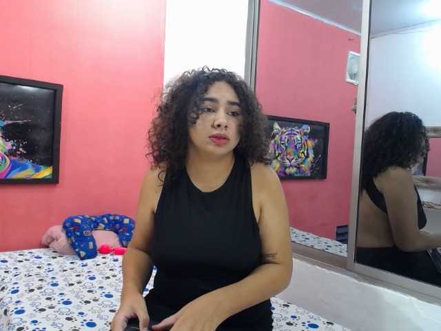latinosninfomanos live cam on BongaCams