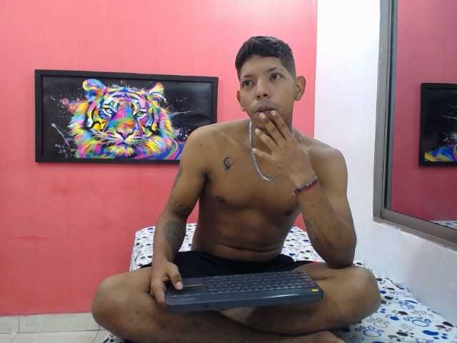 latinosninfomanos