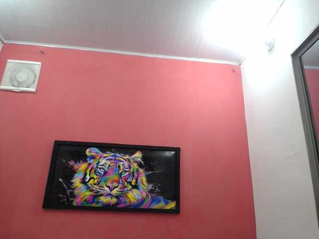 latinosninfomanos live cam preview