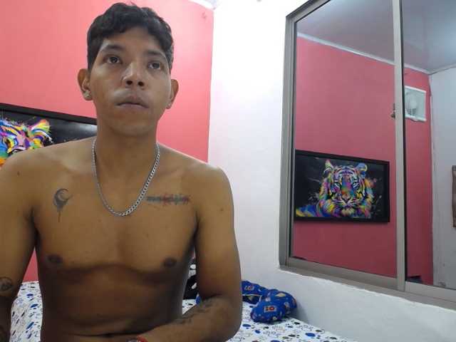 latinosninfomanos