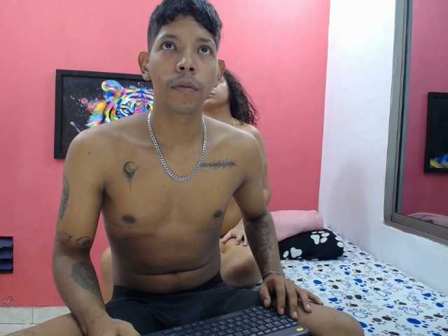 latinosninfomanos live cam on BongaCams