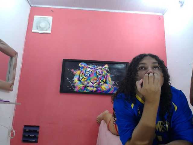 latinosninfomanos live cam on BongaCams
