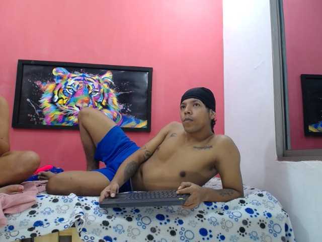 latinosninfomanos