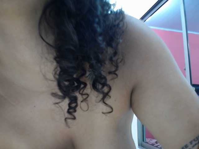 latinosninfomanos live webcam show