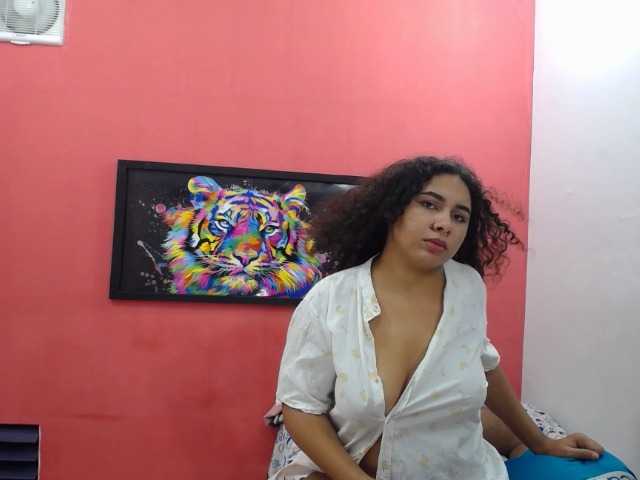 latinosninfomanos live cam on BongaCams