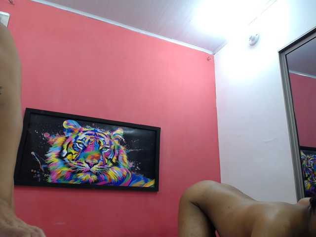 latinosninfomanos live cam on BongaCams