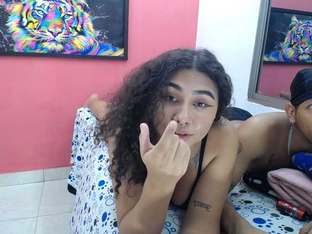 latinosninfomanos live cam on BongaCams