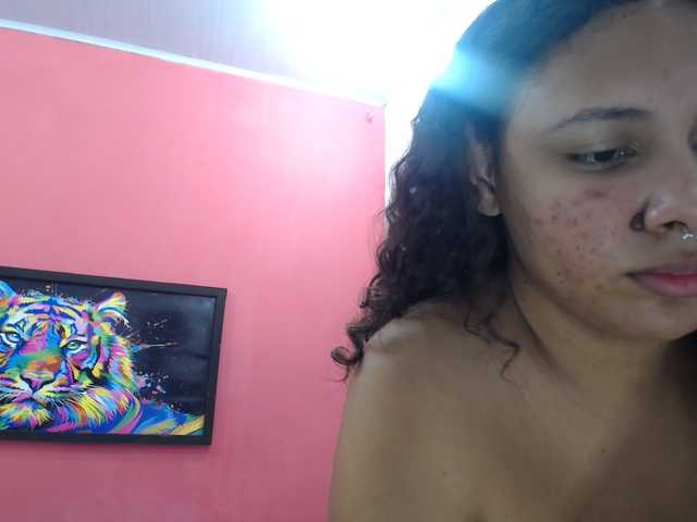 latinosninfomanos live cam on BongaCams