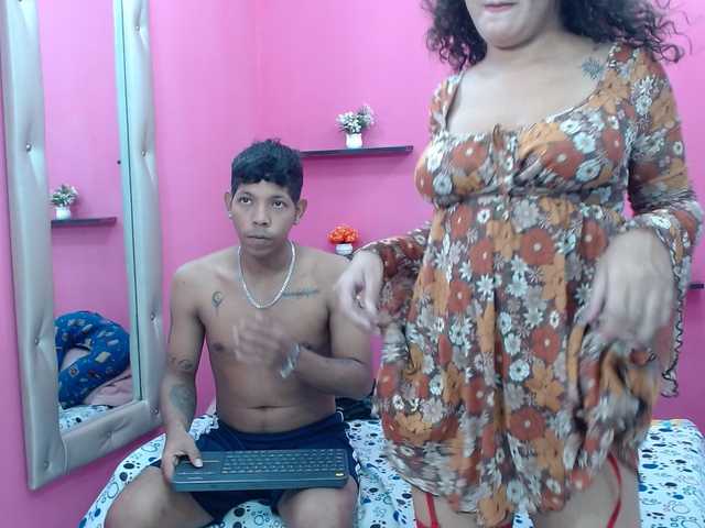 latinosninfomanos live cam on BongaCams
