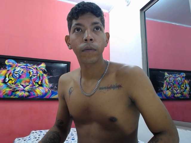 latinosninfomanos