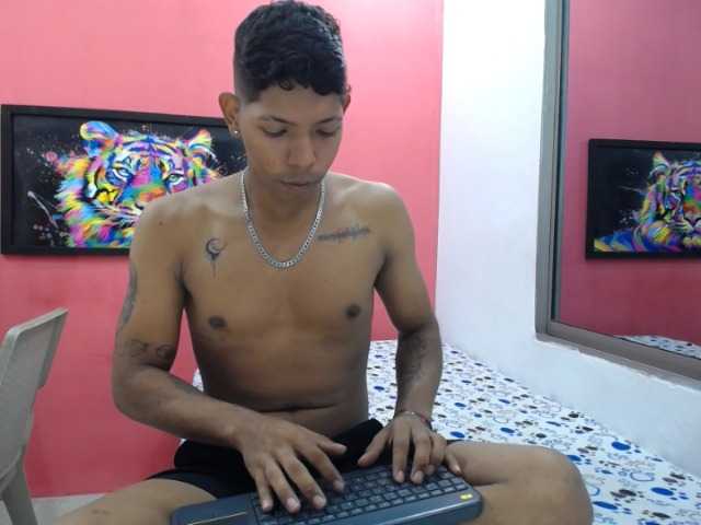 latinosninfomanos