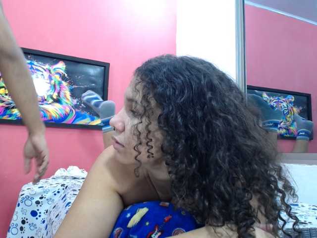 latinosninfomanos live cam on BongaCams