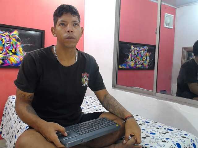 latinosninfomanos