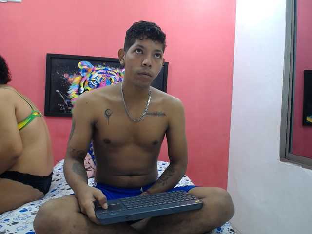 latinosninfomanos live webcam show