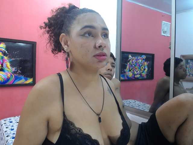 latinosninfomanos live cam on BongaCams
