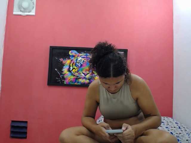 latinosninfomanos live cam on BongaCams