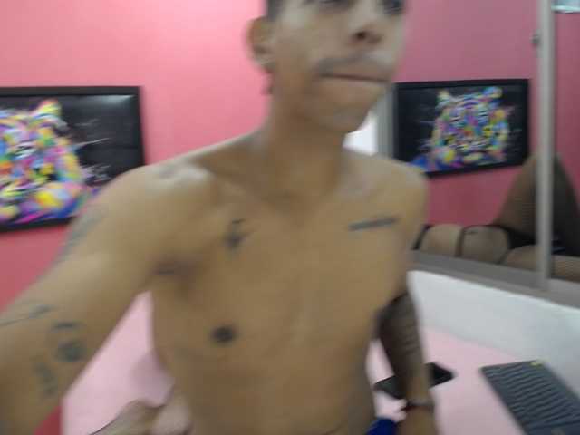latinosninfomanos live cam on BongaCams