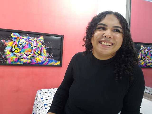 latinosninfomanos live cam on BongaCams