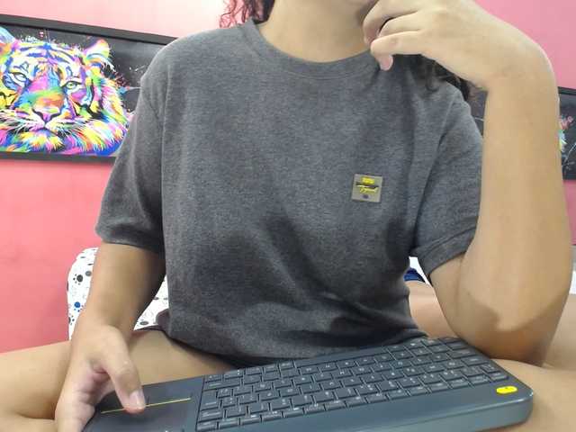 latinosninfomanos live cam on BongaCams