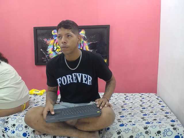latinosninfomanos live sex show