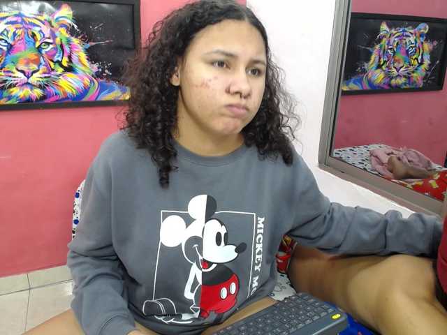 latinosninfomanos live cam on BongaCams