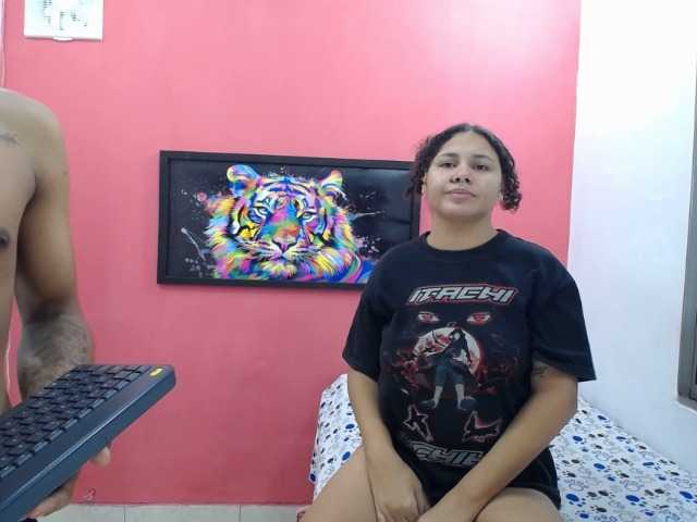 latinosninfomanos live cam on BongaCams