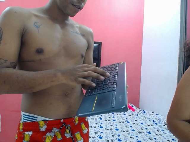 latinosninfomanos live cam on BongaCams