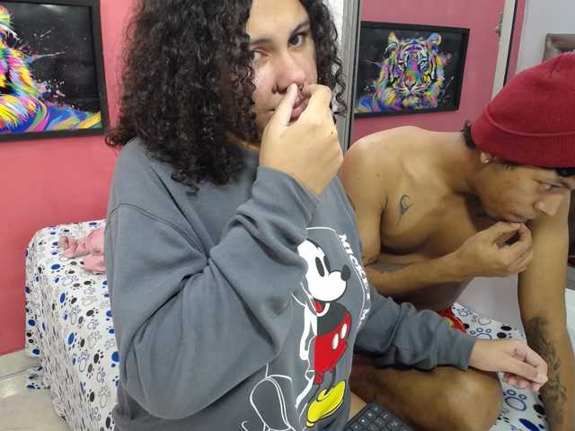 latinosninfomanos live cam on BongaCams