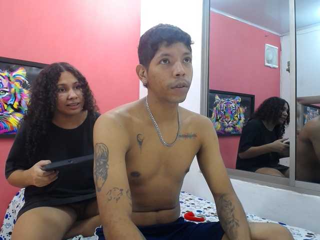 latinosninfomanos live cam on BongaCams