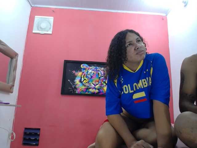 latinosninfomanos live cam on BongaCams