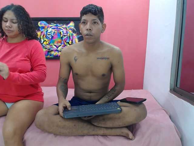 latinosninfomanos live cam on BongaCams