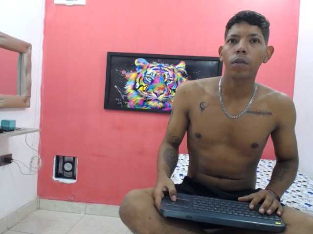 latinosninfomanos