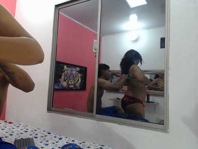 latinosninfomanos live cam on BongaCams