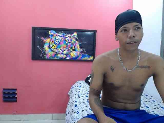 latinosninfomanos
