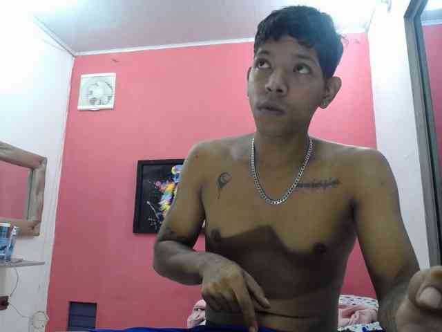 latinosninfomanos