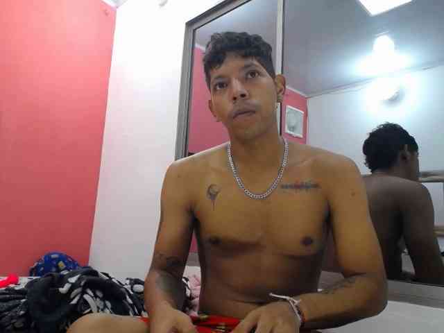 latinosninfomanos
