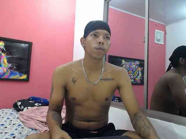 latinosninfomanos webcam