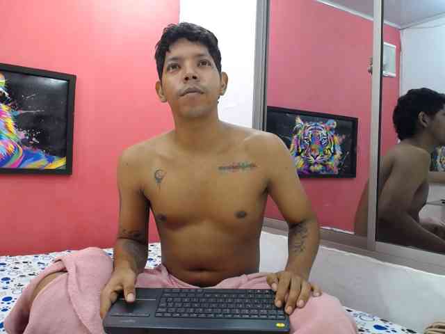 latinosninfomanos