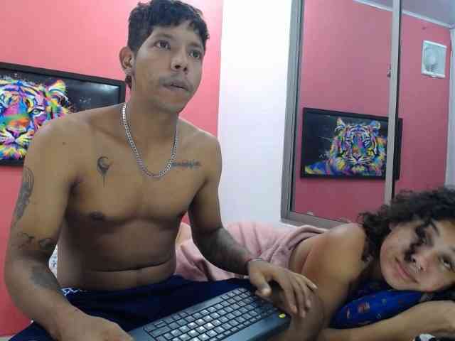 latinosninfomanos webcam