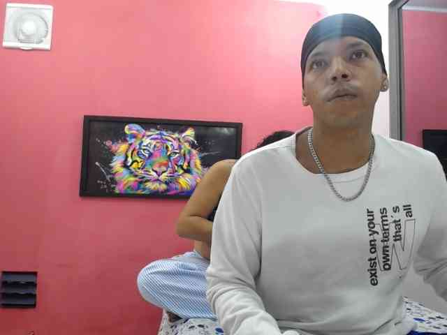 latinosninfomanos