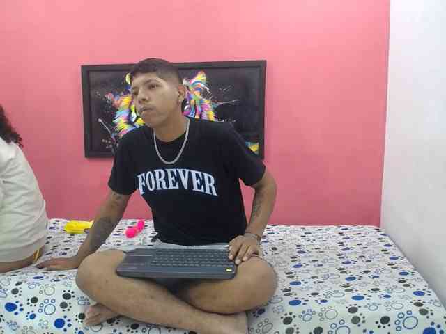 latinosninfomanos Sex Cam Show