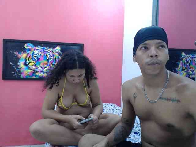 latinosninfomanos webcam
