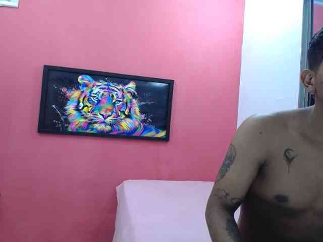 latinosninfomanos