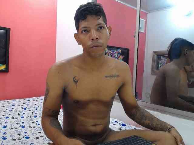 latinosninfomanos Sex Cam Show
