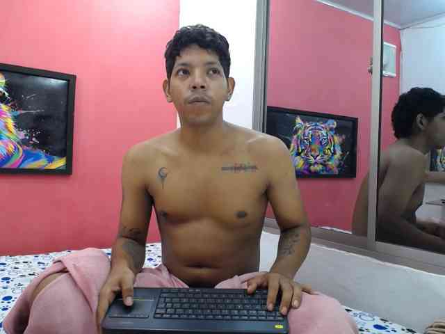 latinosninfomanos