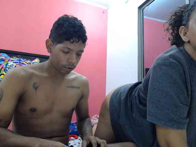 latinosninfomanos webcam